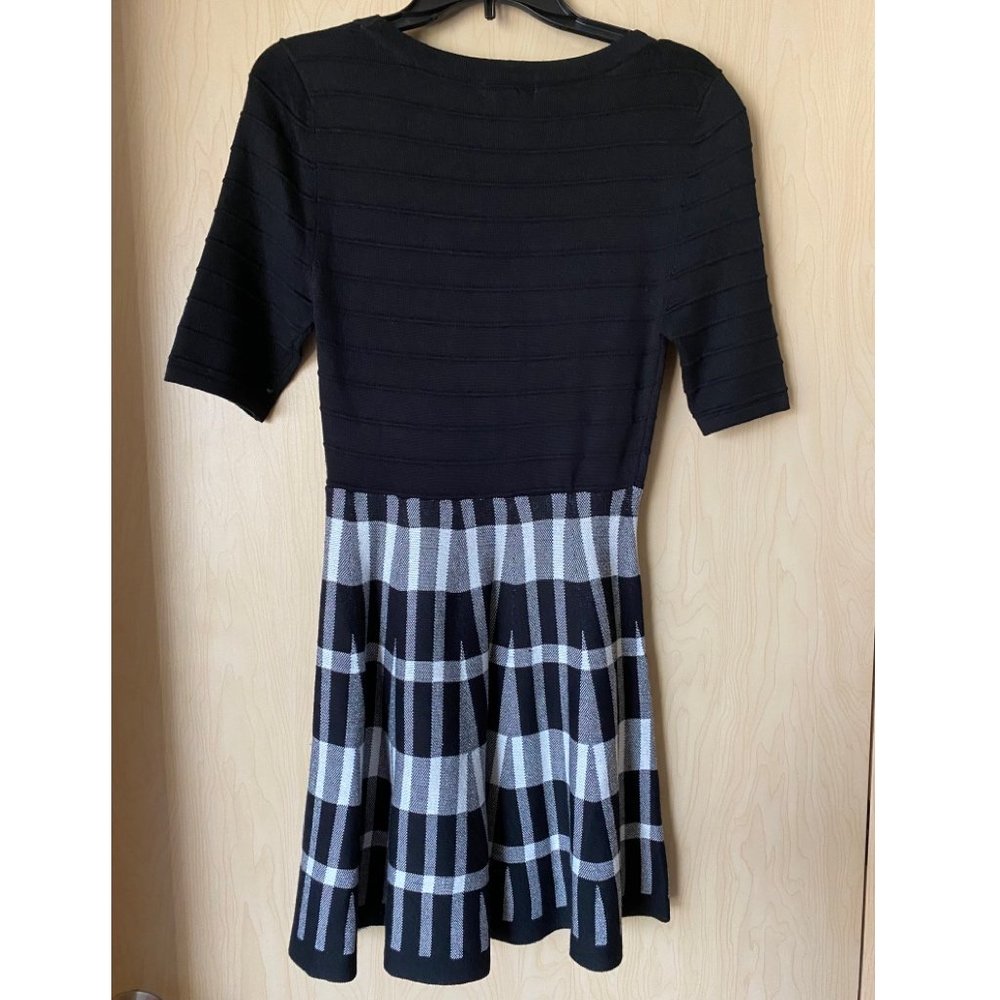 Juniors Black and White Sweater Dress (size small) - Picture 2 of 2